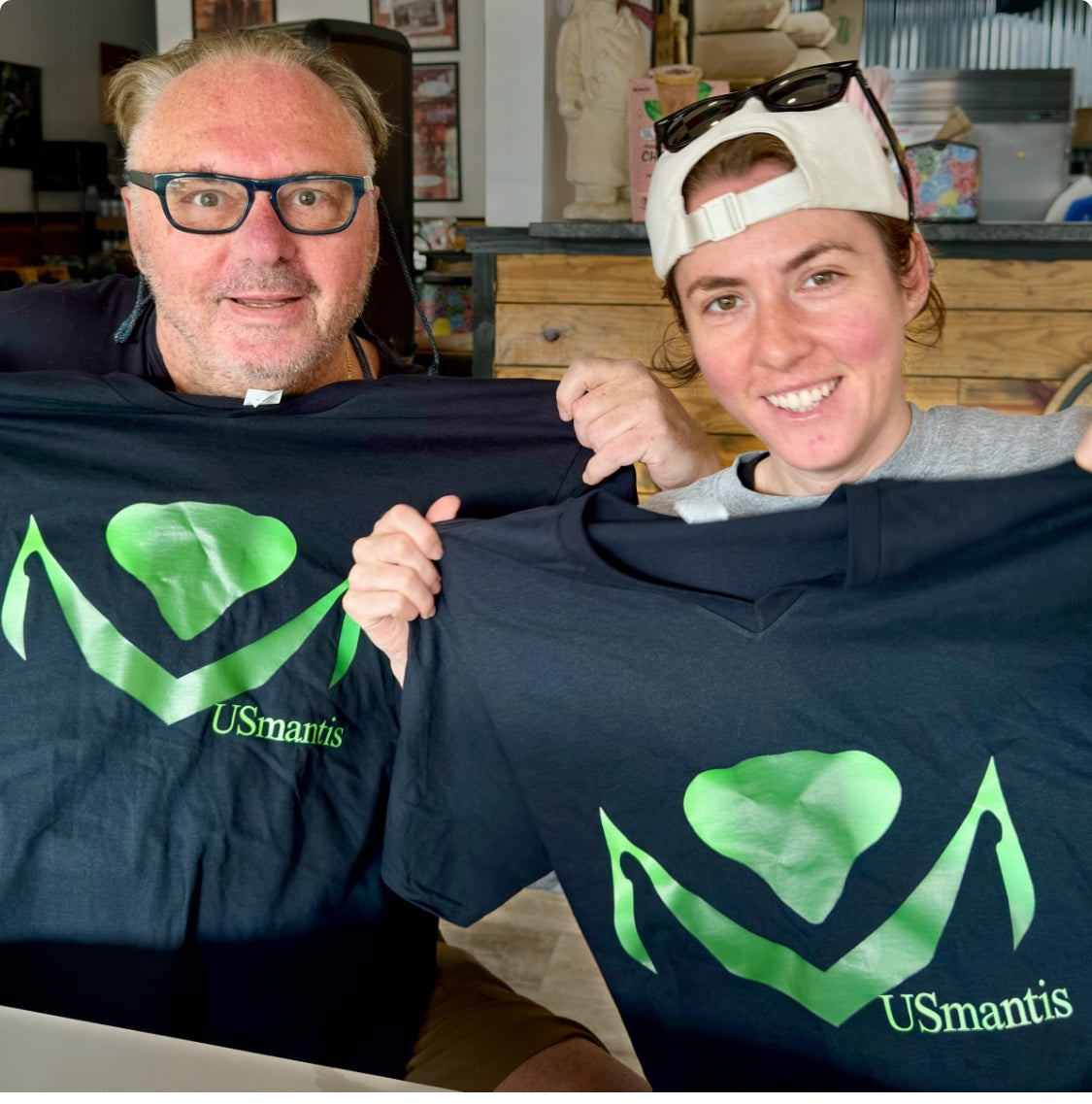 USMANTIS T-Shirts